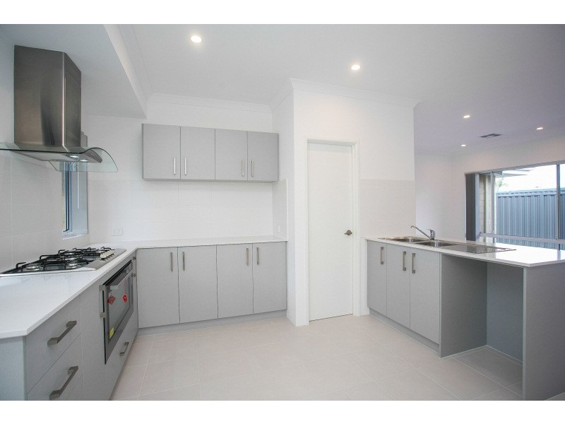 1/12 Chireton Place, Beechboro WA 6063