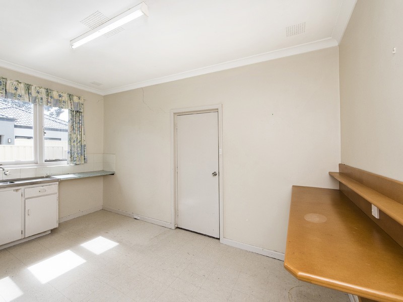 14 Chilgrove Way, Balga WA 6061
