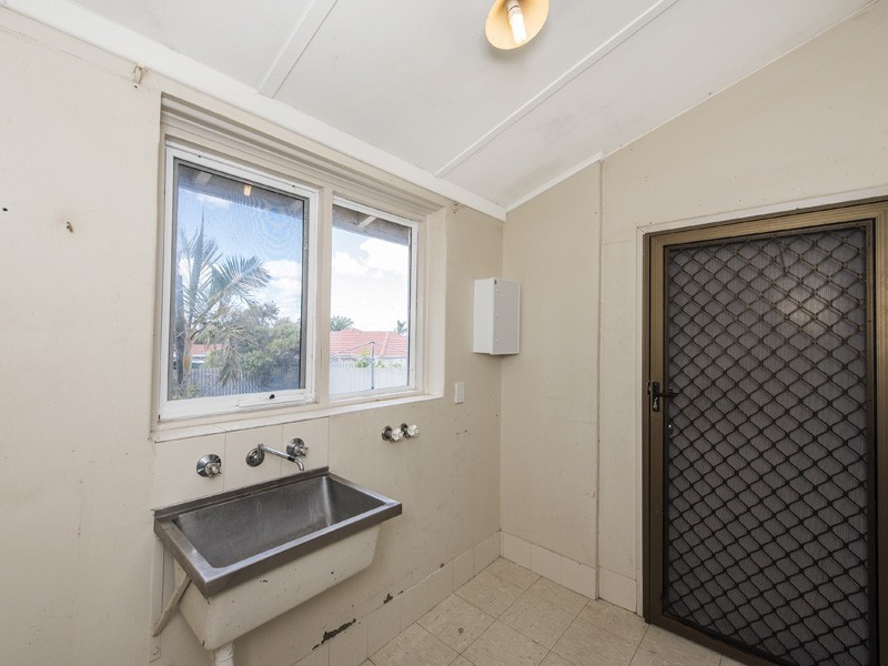 14 Chilgrove Way, Balga WA 6061