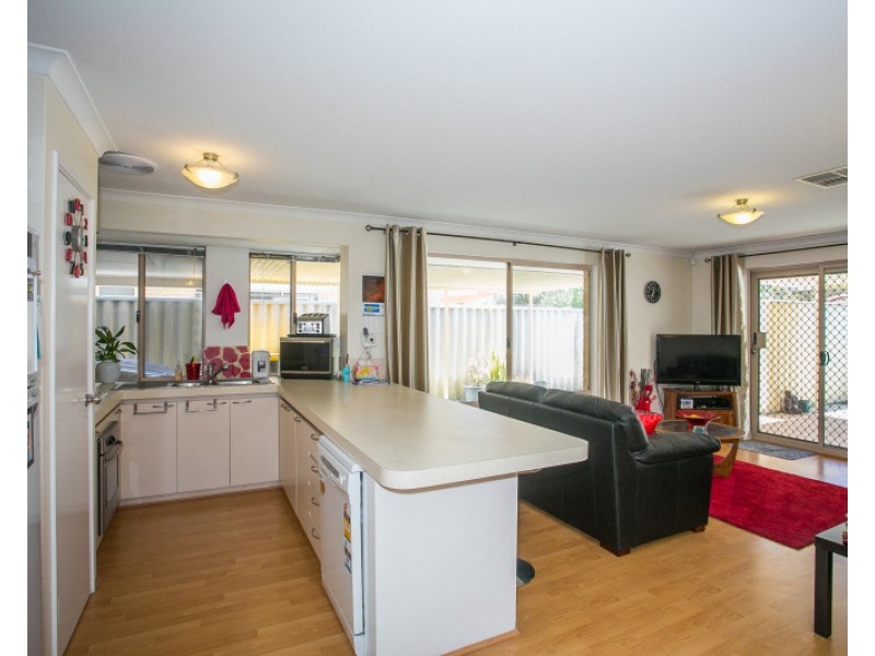 5 Gillespie Court, Lockridge WA 6054