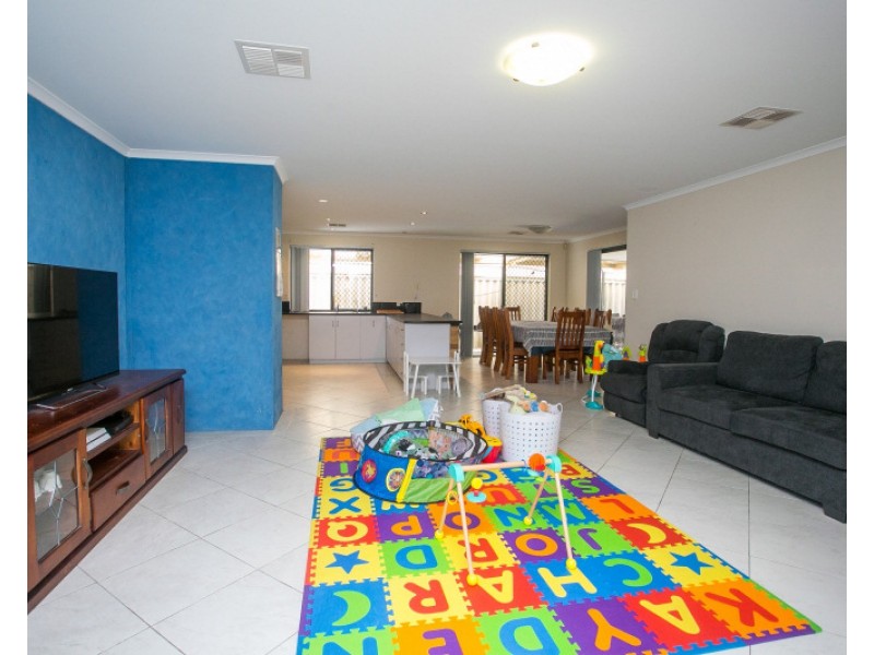 60 Bennett Street, Caversham WA 6055