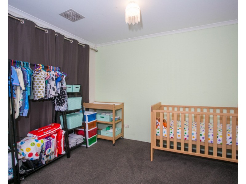60 Bennett Street, Caversham WA 6055