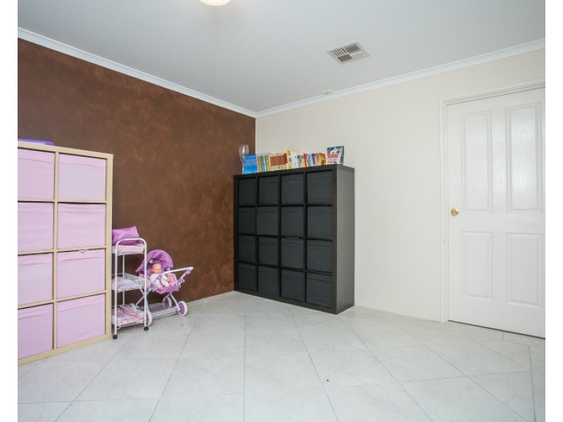 60 Bennett Street, Caversham WA 6055