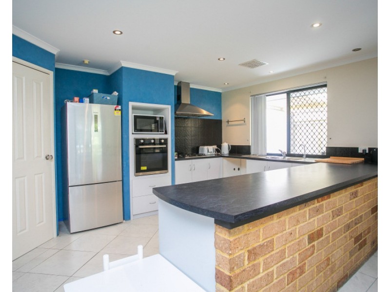 60 Bennett Street, Caversham WA 6055