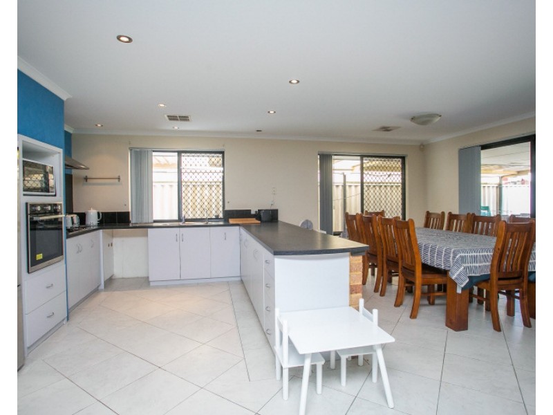 60 Bennett Street, Caversham WA 6055