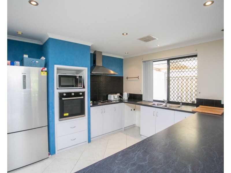 60 Bennett Street, Caversham WA 6055