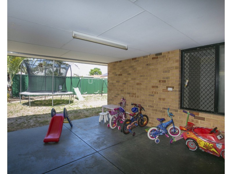 60 Bennett Street, Caversham WA 6055