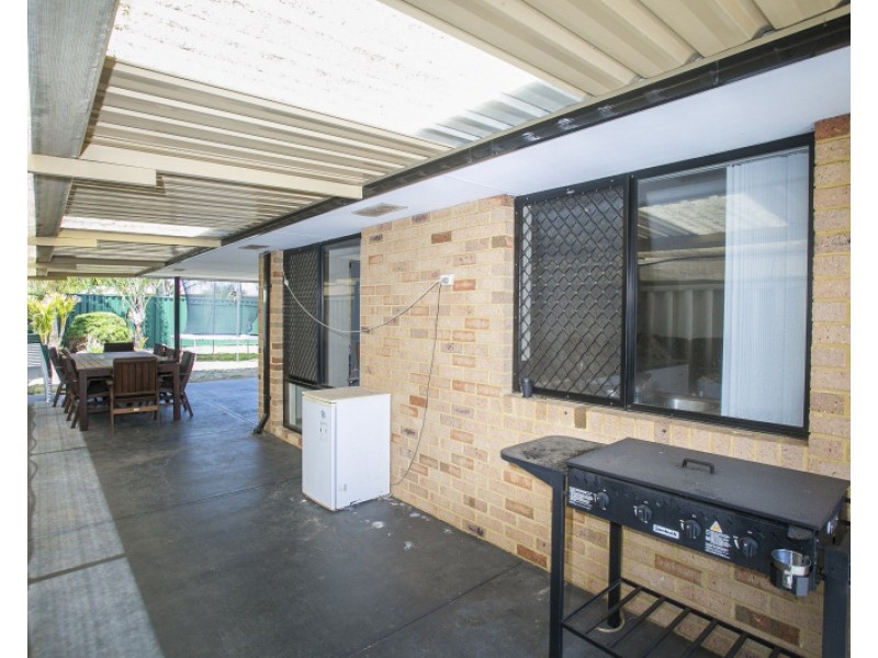 60 Bennett Street, Caversham WA 6055