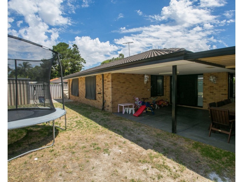 60 Bennett Street, Caversham WA 6055