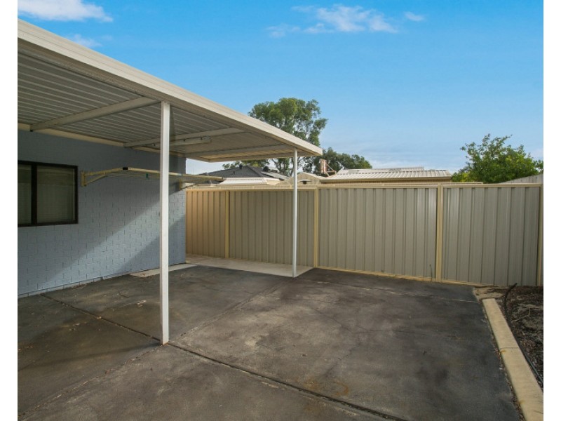 77 Maguire Avenue, Beechboro WA 6063