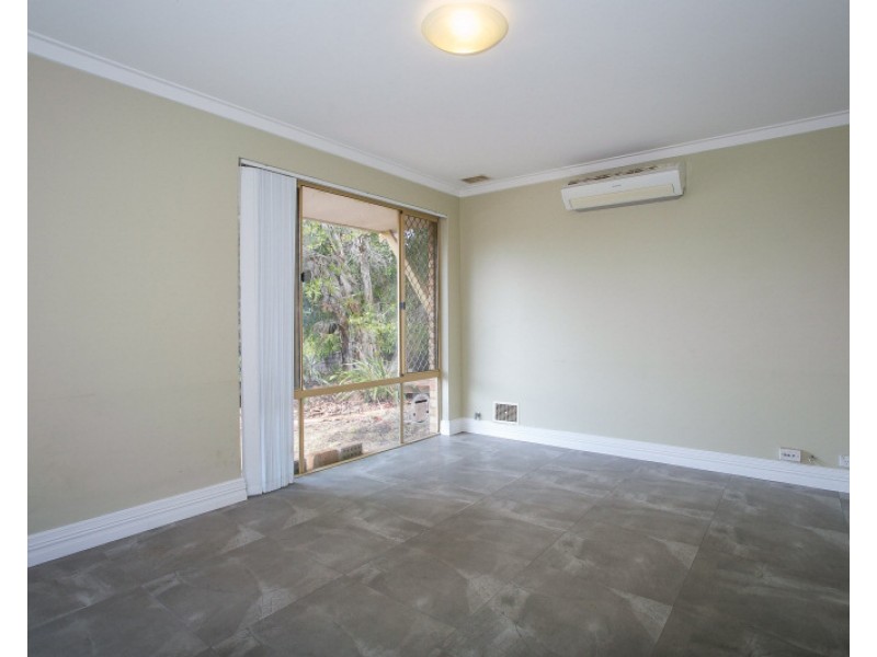 17 Maranon Crescent, Beechboro WA 6063