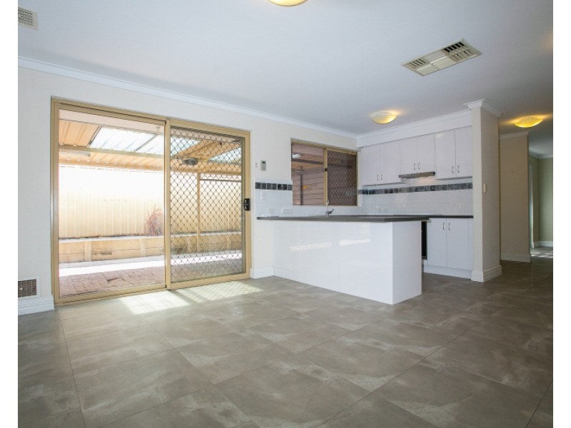 17 Maranon Crescent, Beechboro WA 6063