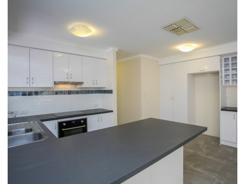 17 Maranon Crescent, Beechboro WA 6063