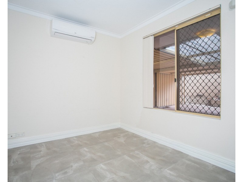 17 Maranon Crescent, Beechboro WA 6063