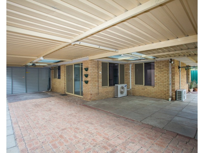 17 Maranon Crescent, Beechboro WA 6063