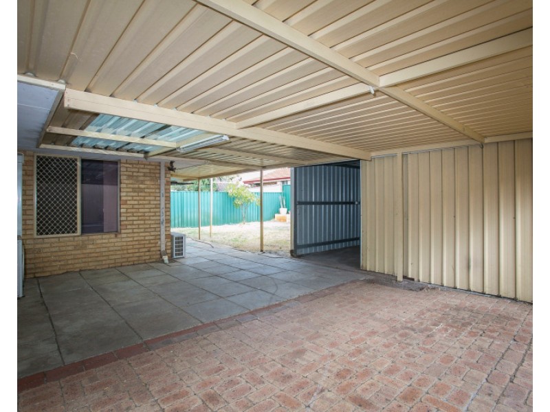 17 Maranon Crescent, Beechboro WA 6063