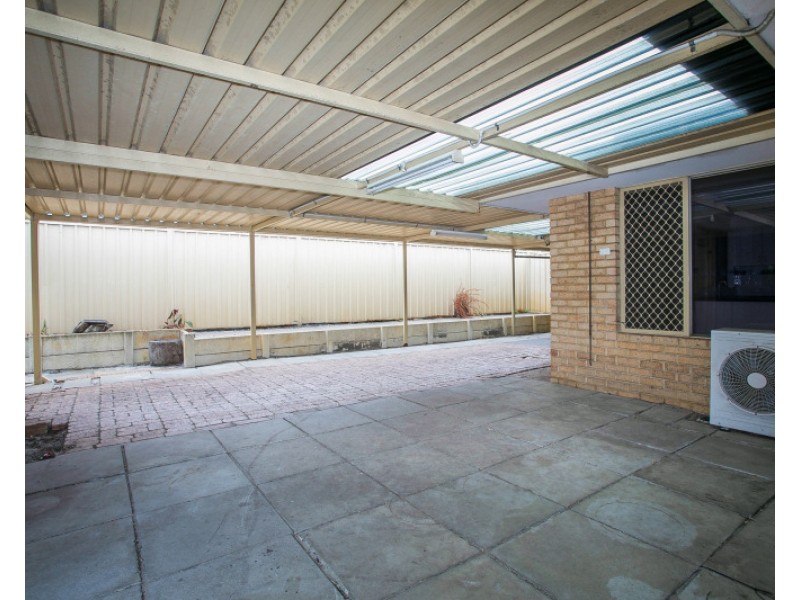 17 Maranon Crescent, Beechboro WA 6063