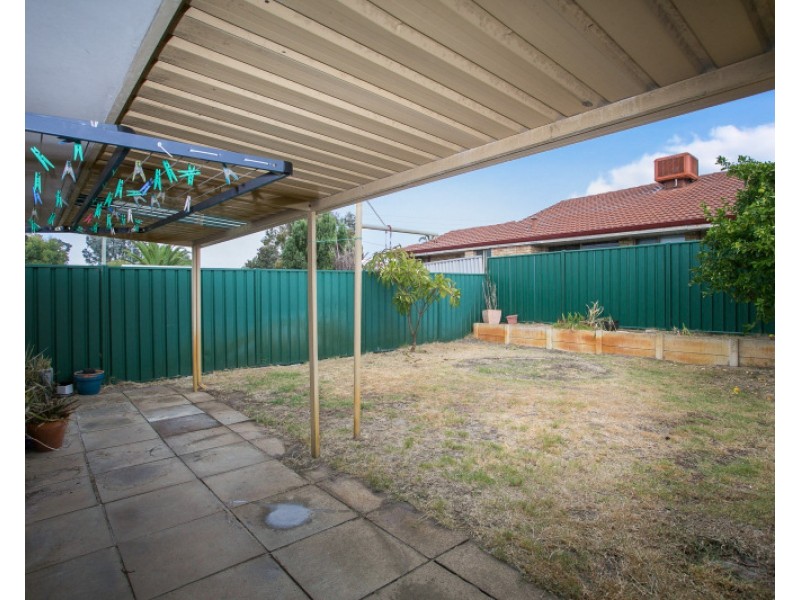 17 Maranon Crescent, Beechboro WA 6063