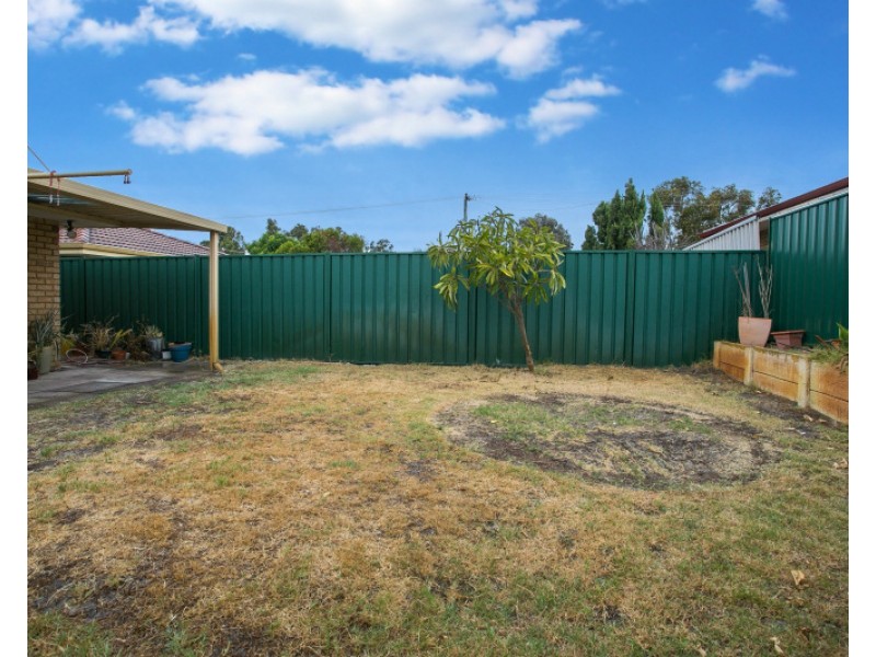 17 Maranon Crescent, Beechboro WA 6063
