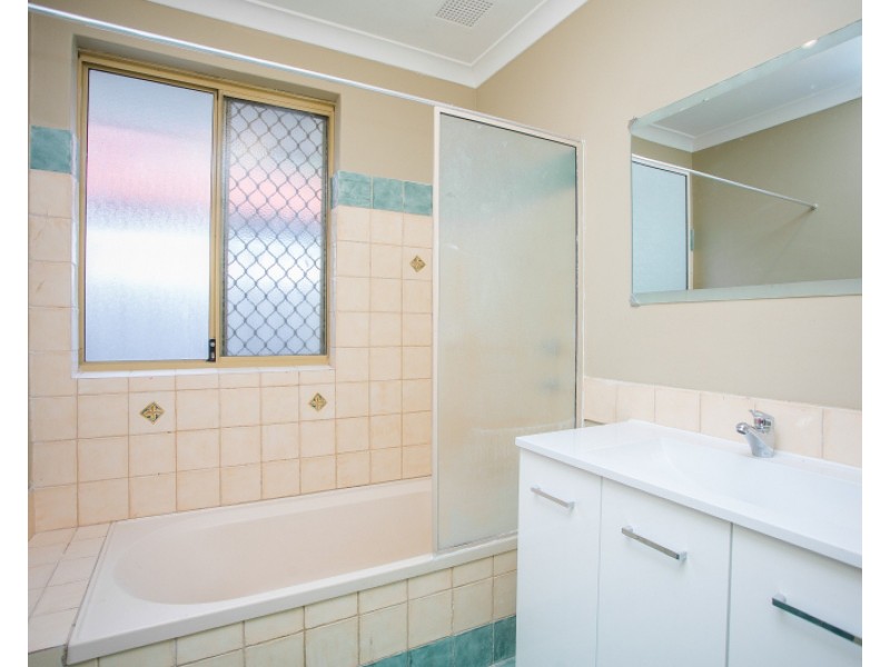 37 Bates Loop, Lockridge WA 6054