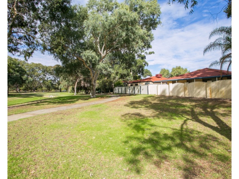 37 Bates Loop, Lockridge WA 6054