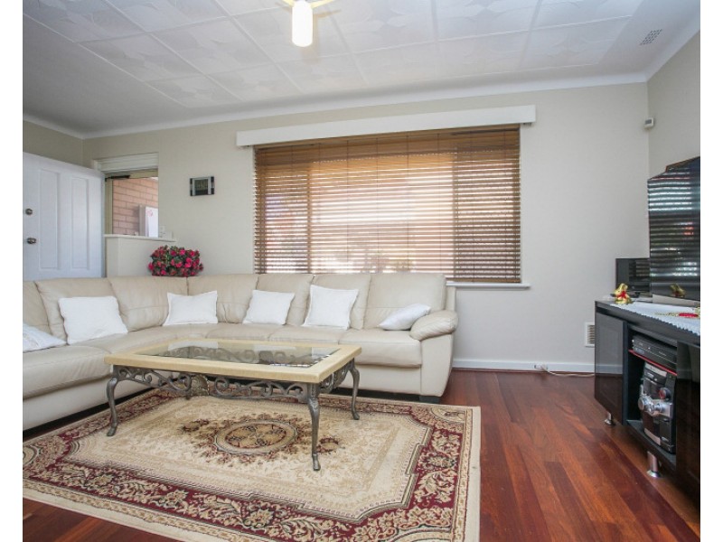 54 Smith Street, Dianella WA 6059