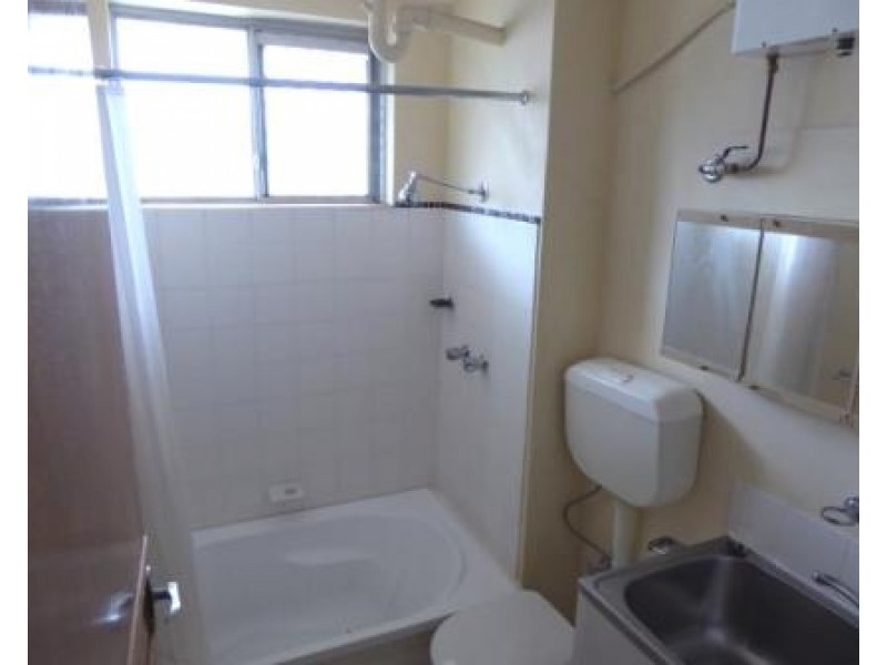 8/15 Woodall Street, Dianella WA 6059