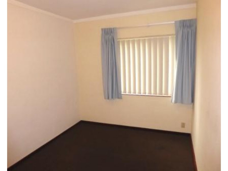 8/15 Woodall Street, Dianella WA 6059