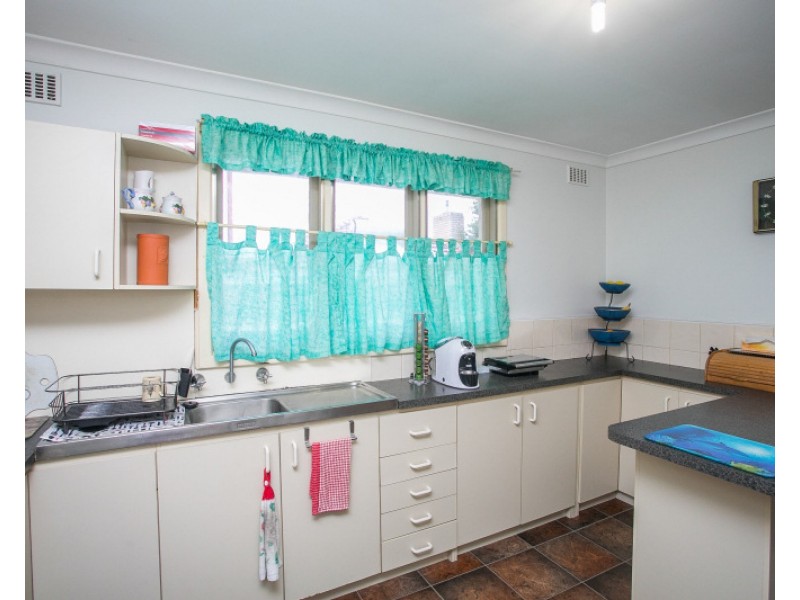19 Altone Road, Lockridge WA 6054