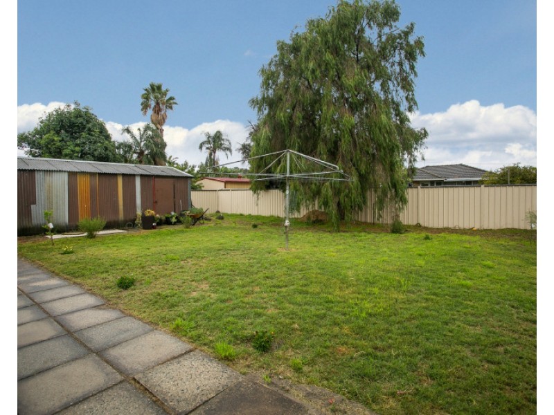 19 Altone Road, Lockridge WA 6054