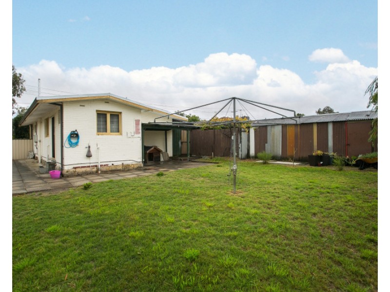 19 Altone Road, Lockridge WA 6054