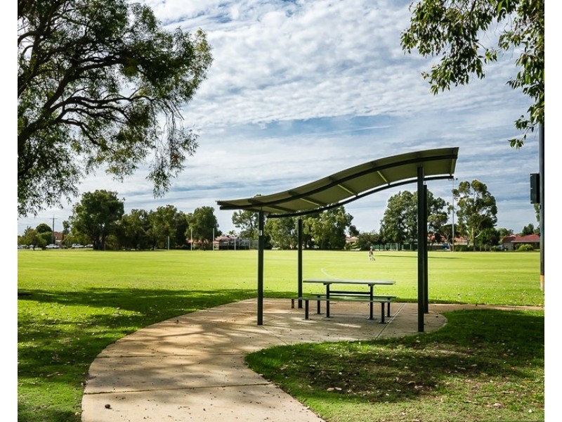 1 Tanager Trail, Ballajura WA 6066