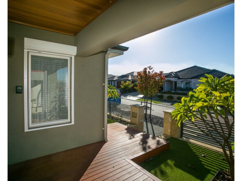 12 Lago Promenade, Aveley WA 6069
