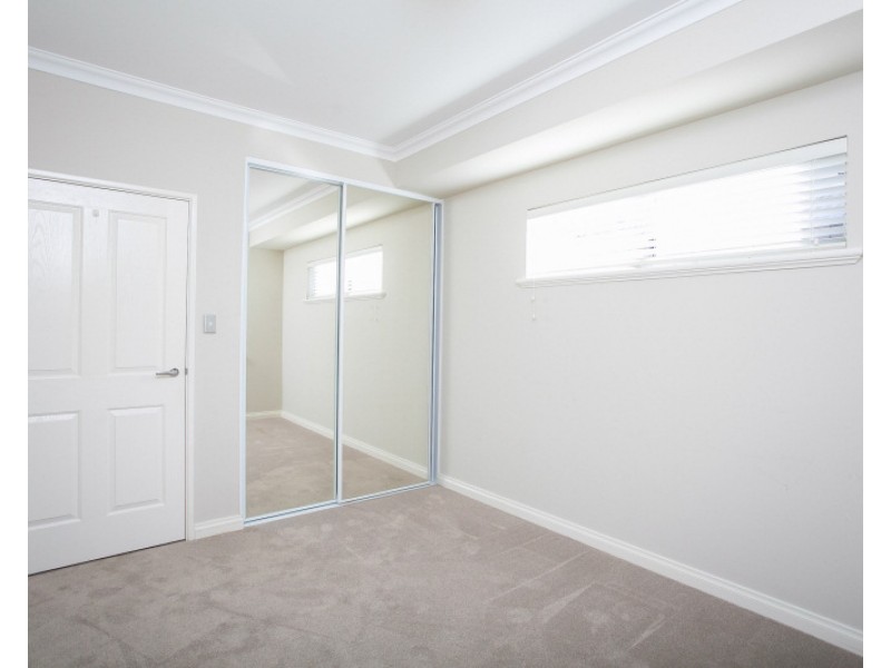 12 Lago Promenade, Aveley WA 6069