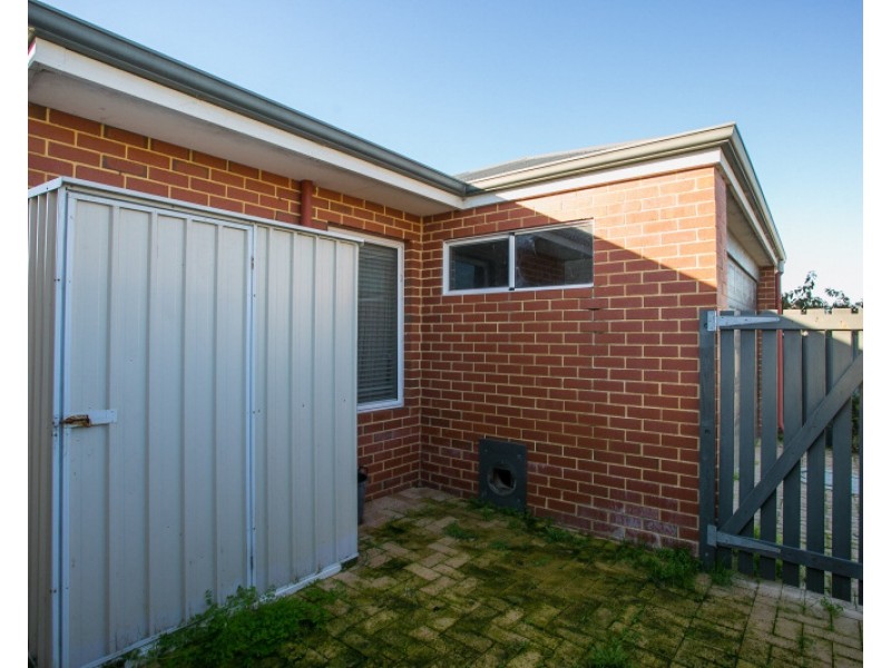 12 Lago Promenade, Aveley WA 6069