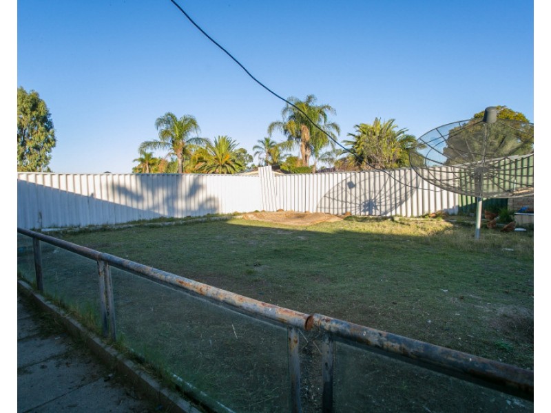 5 Chestnut Grove, Mirrabooka WA 6061