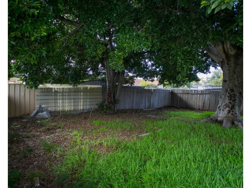 52 Brookman Avenue, Langford WA 6147