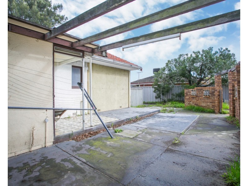 52 Brookman Avenue, Langford WA 6147