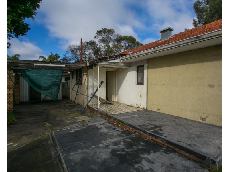 52 Brookman Avenue, Langford WA 6147