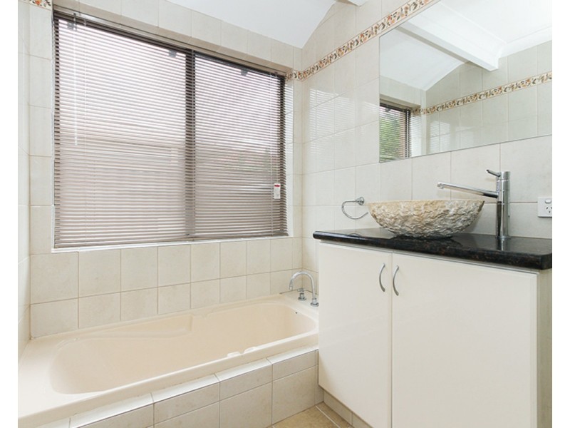 1 Jacaranda Drive, Ballajura WA 6066