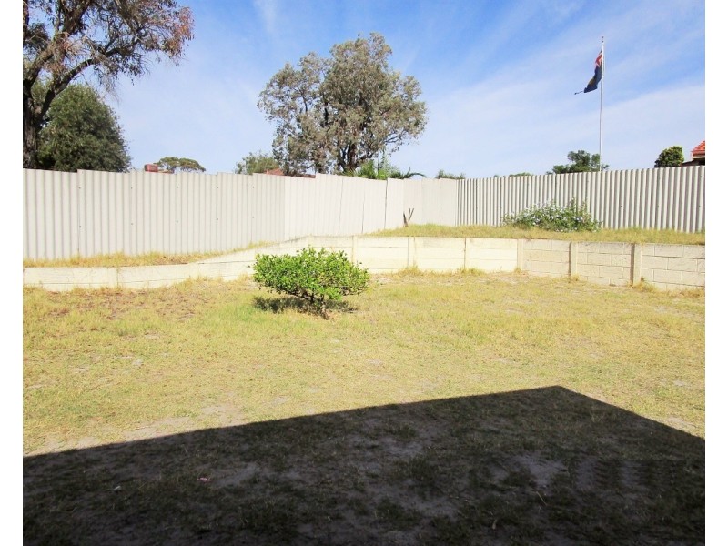 2 Small Street, Beechboro WA 6063