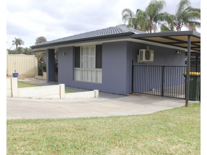3 Barlee Way, Beechboro WA 6063