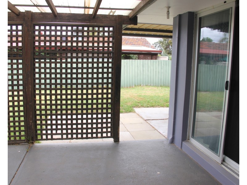 3 Barlee Way, Beechboro WA 6063