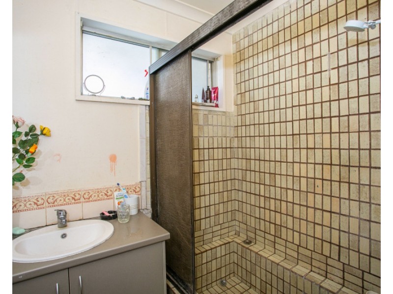 124 Waddington Crescent, Koondoola WA 6064