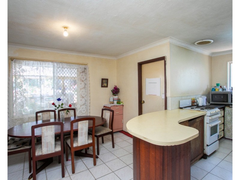 124 Waddington Crescent, Koondoola WA 6064