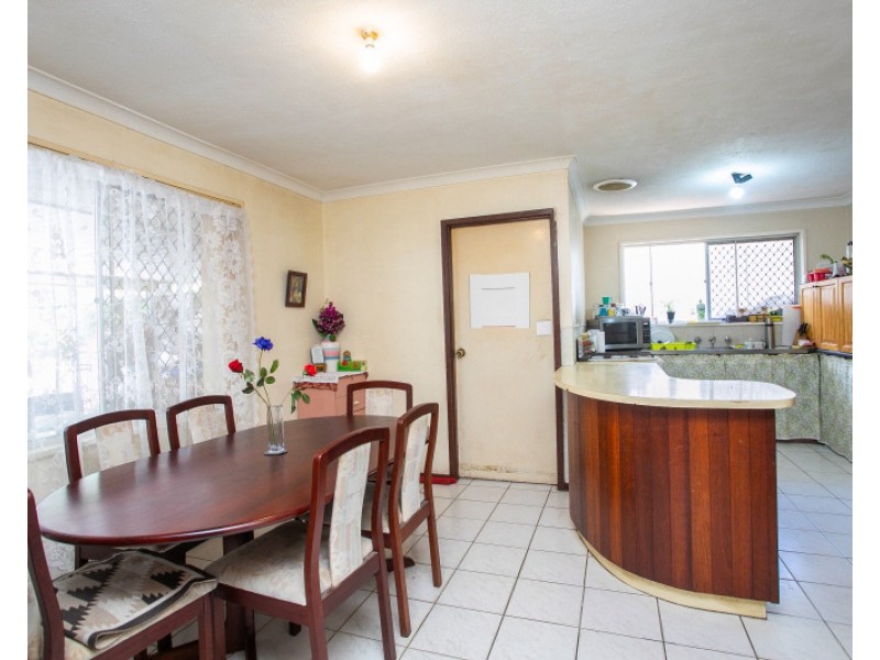 124 Waddington Crescent, Koondoola WA 6064