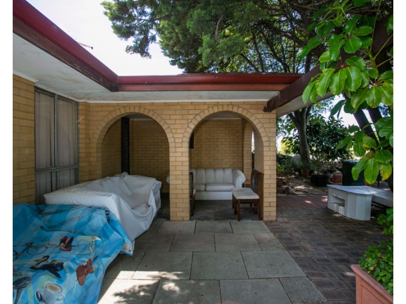 124 Waddington Crescent, Koondoola WA 6064