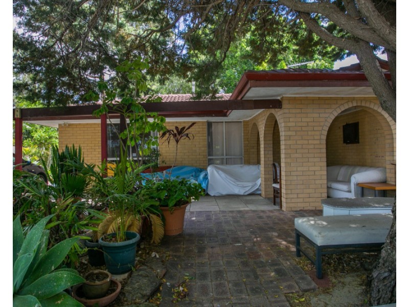 124 Waddington Crescent, Koondoola WA 6064