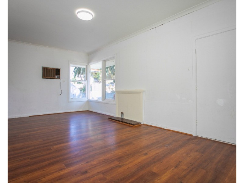 21 Tangmere Way, Balga WA 6061