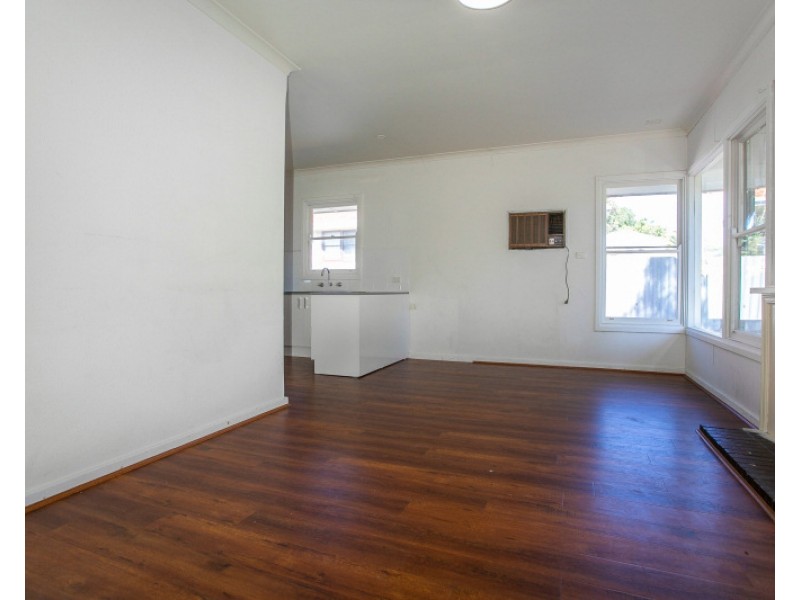 21 Tangmere Way, Balga WA 6061